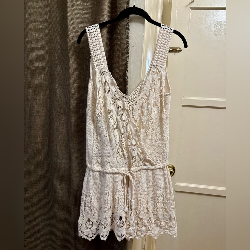 Free People Elegant White Lace jumpsuit, Excellent Condition, like New, Xs size